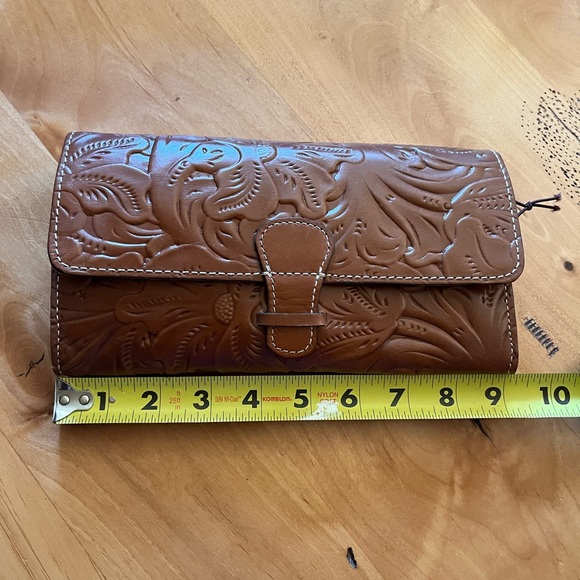 Patricia Nash tooled leather travel set w/ bag - Picture 5 of 11